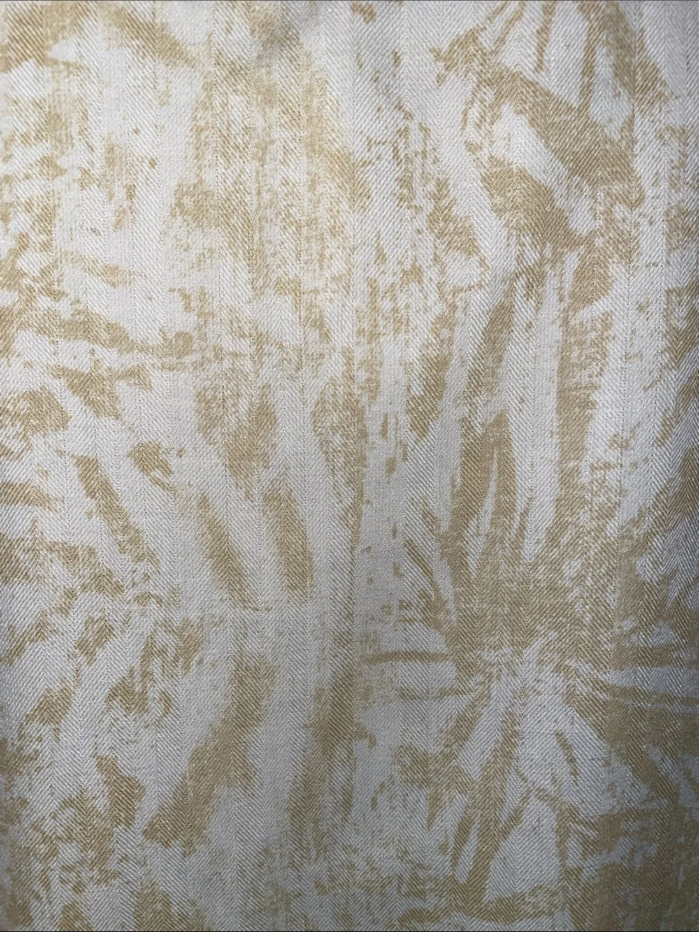Silk Vintage Short-Sleeve Button-Up Shirt in Beige & White Palm Pattern. Size M - Picture 5 of 12